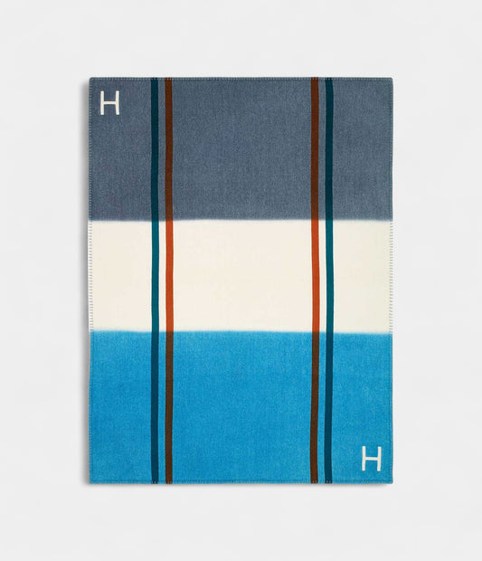 Dye Sangle Blanket A Masterpiece of Artisanal Craftsmanship