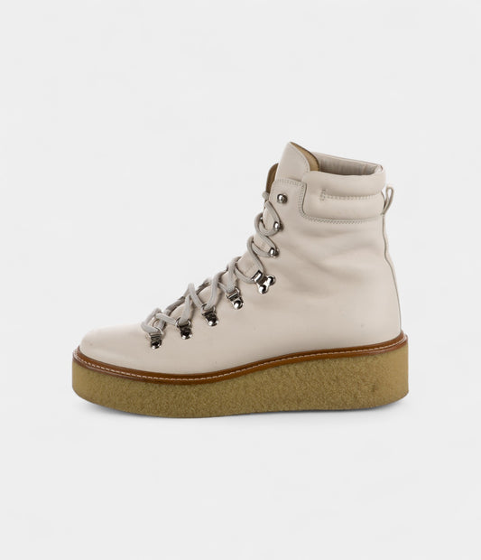 Hermès Leather Hiking Boots Rugged Performance Elevated Craftsmanship