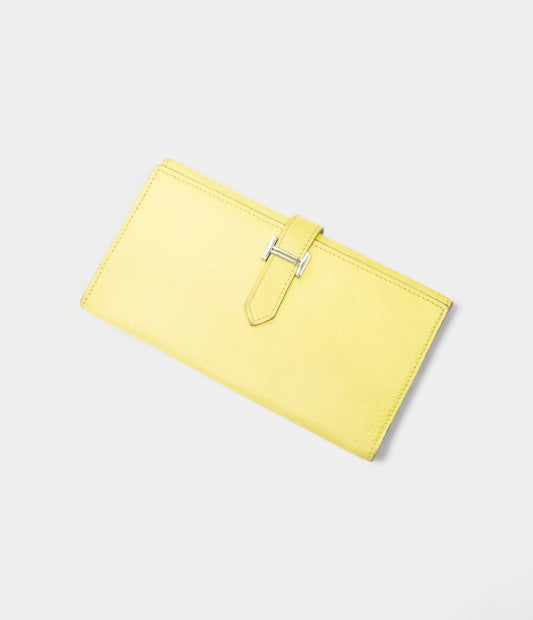 Hermès Béarn Leather Wallet in Green Fresh Sophistication with Iconic Charm
