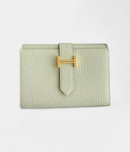 Hermès Béarn Leather Wallet in Grey Subtle Sophistication with Iconic Design