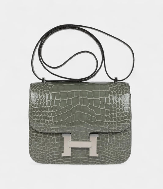 Hermès Constance 18 Gris Ciment Shiny Alligator Palladium Hardware