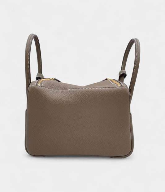Hermès Lindy 26 in Etoupe Clemence Leather With Gold Hardware