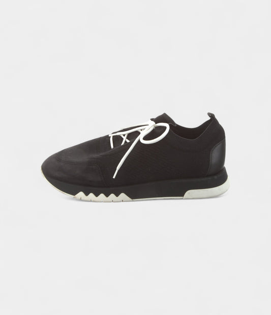 Hermès Men's Addict Athletic Sneakers Driven Style With Luxurious Craftsmanship