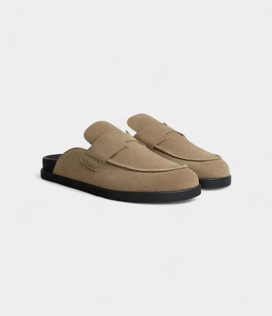 Hermès Mules & Clogs Where Craftsmanship Meets Effortless Style