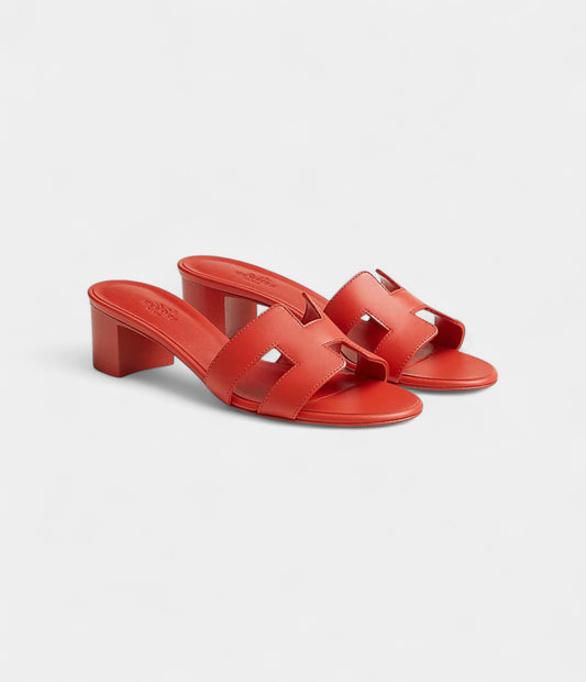 Hermès Oasis Sandals Orange-capucine in Calfskin Leather