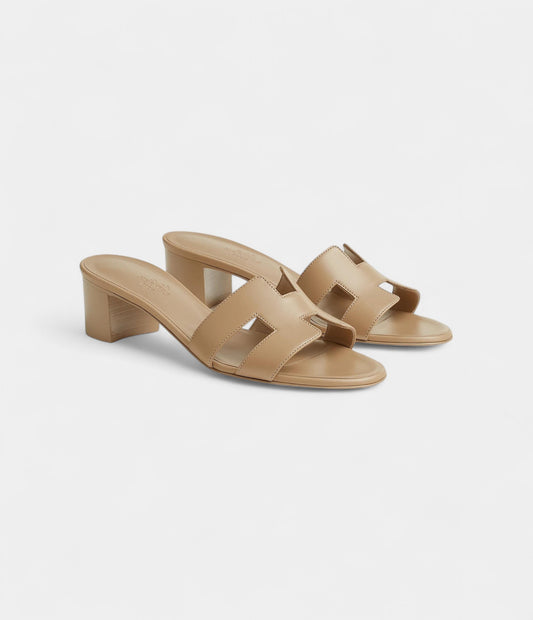 Hermès Oasis Sandals Premium Calfskin Leather With H-cut Design