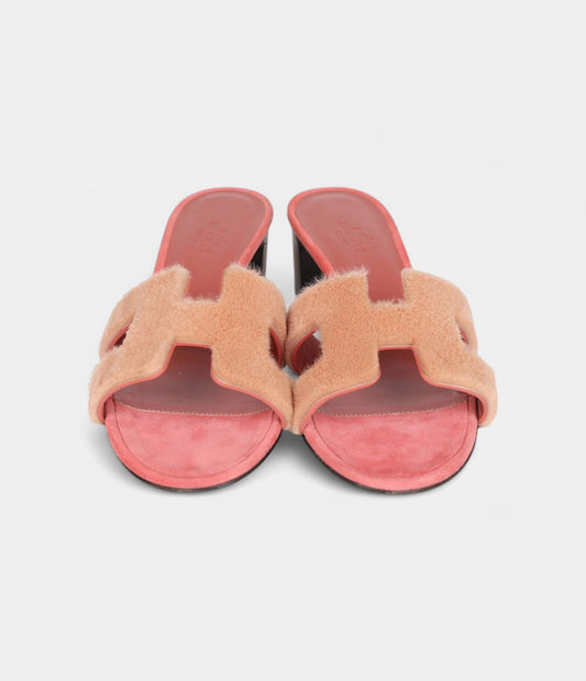 Hermès Oasis Sandals Rouge Blush Fur 38.5