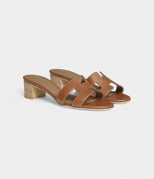 Hermès Oasis Sandals With Premium Calfskin Leather