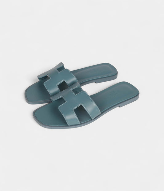 Hermès Oran Sandals Bleu Pinede Calfskin
