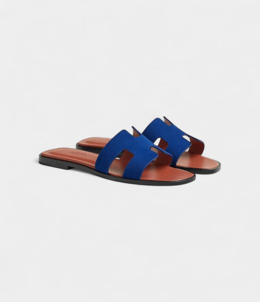 Hermès Oran Sandals for Women In Abrasion Resistant Dark Blue