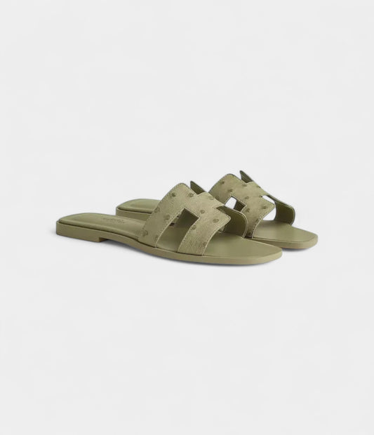 Hermès Oran Sandals for Women In Summer Edition light Olive Green