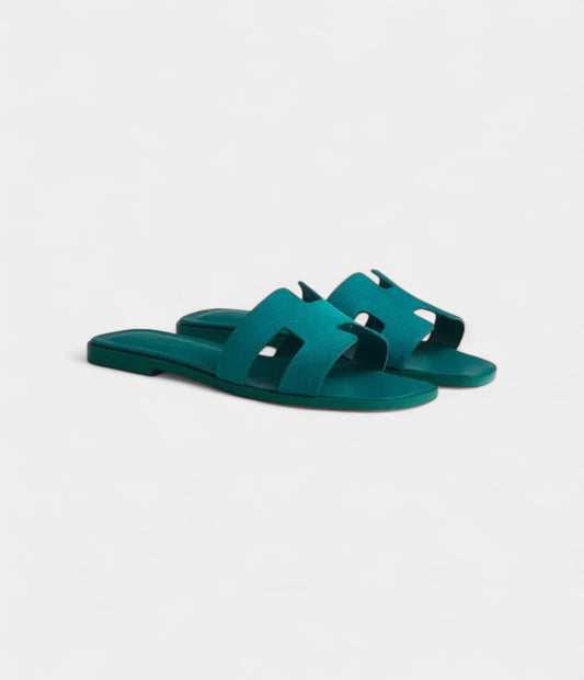 Hermès Oran Sandals for Women in Rubber Sole Casual Green Leather