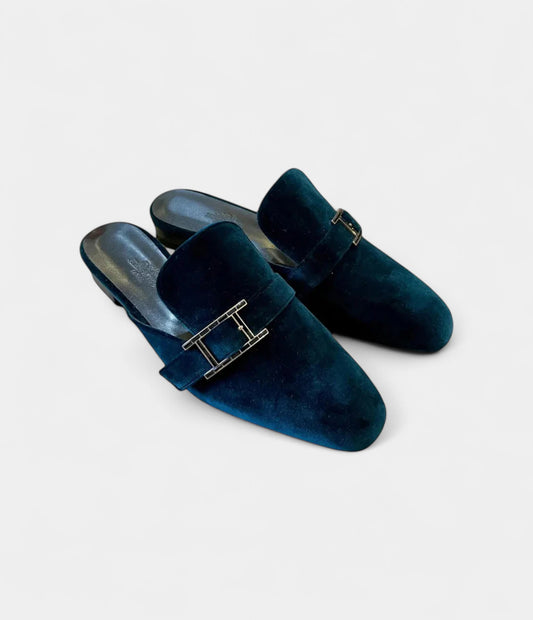 Hermès Velvet Mules & Clogs Luxurious Texture Meets Timeless Sophistication