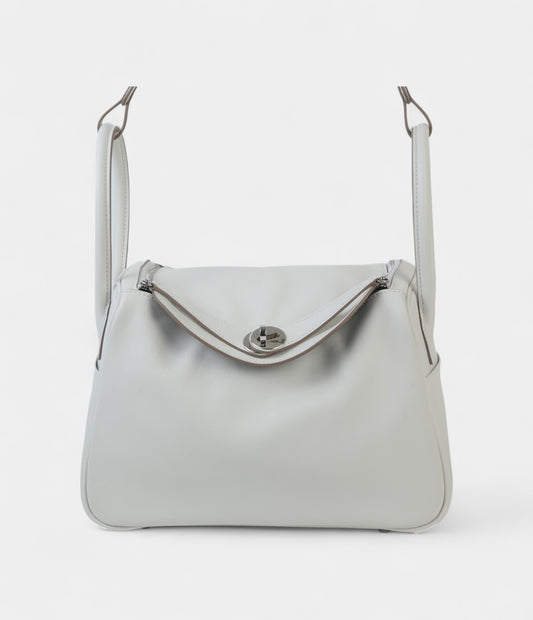 Hermès Verso Lindy 26 in Gris Pale Swift Leather With Palladium Hardware