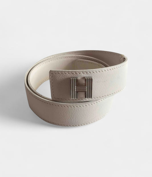 Hermès White Leather Belt A Timeless Accessory of Elegance