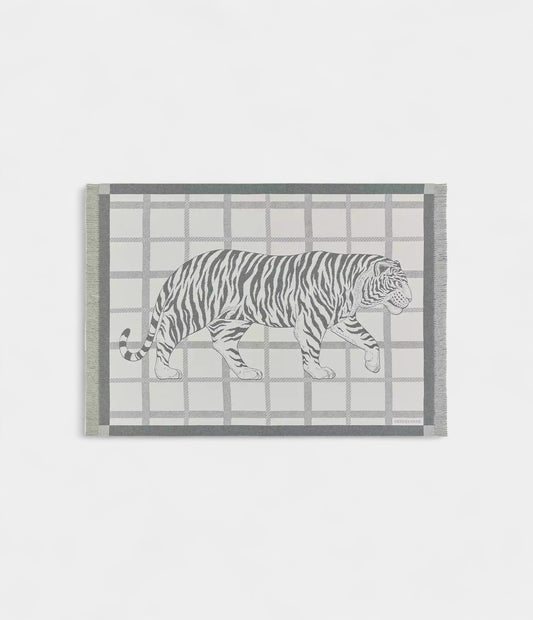 Tigre Altai 2 Blanket A Harmonious Blend of Artistry and Luxury