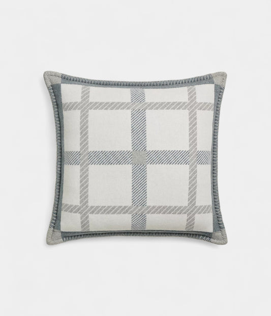 Tigre Altai 2 Pillow A Bold Expression of Art and Comfort